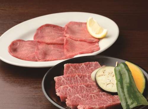 炭火焼肉カルビ