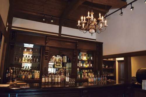 Cafe Bar＆Shop 本坊家旧邸「寶常」<small>（ほうじょう）</small>