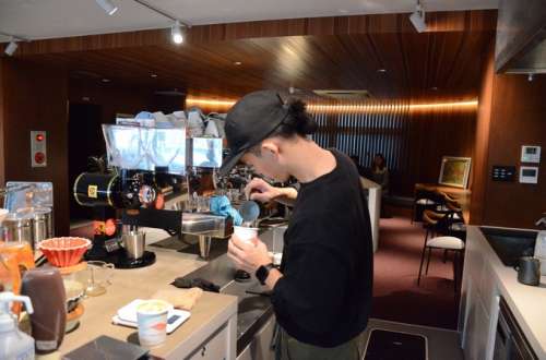 haf coffee stop<small>（ハフコーヒーストップ）</small>