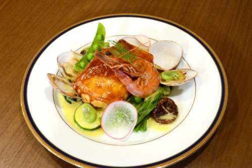 洋食とワインの店 coucou<small>(クークー)</small>