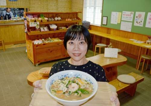 神の湯食堂