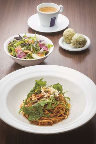 Taverna Mangiare<small>（タヴェルナ マンジャーレ）</small>